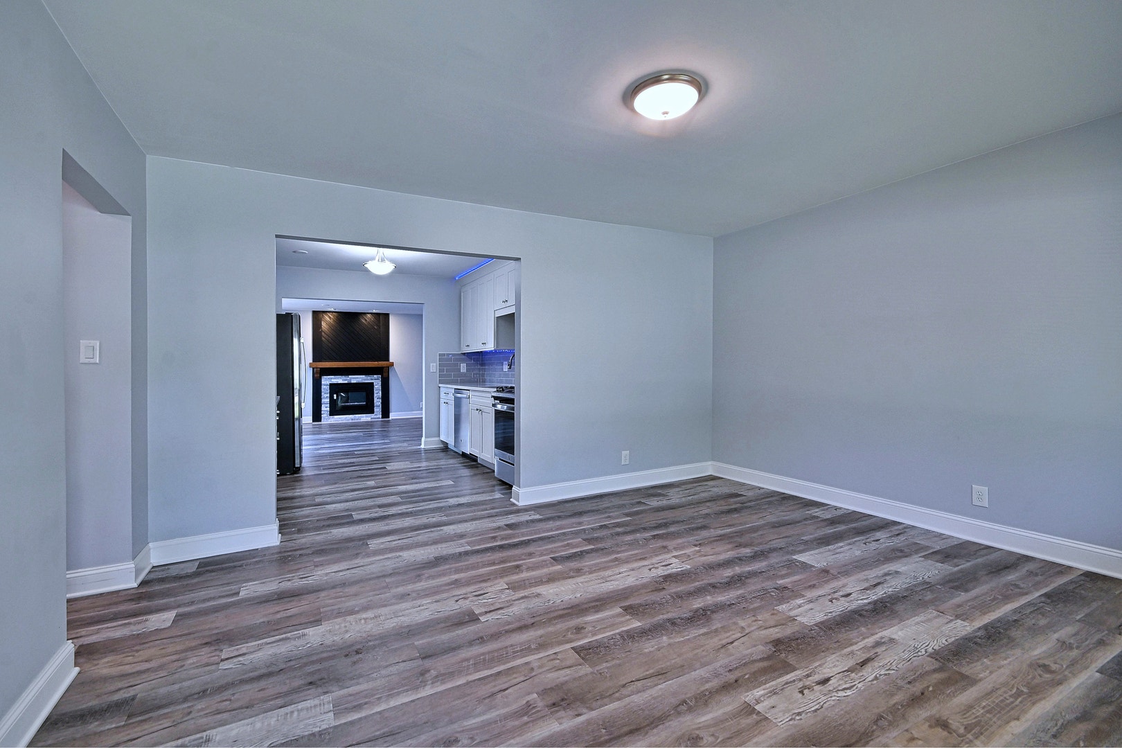 129 Springleaf Drive, Bolingbrook, IL 60440 129 Springleaf Drive, Bolingbrook, IL 60440