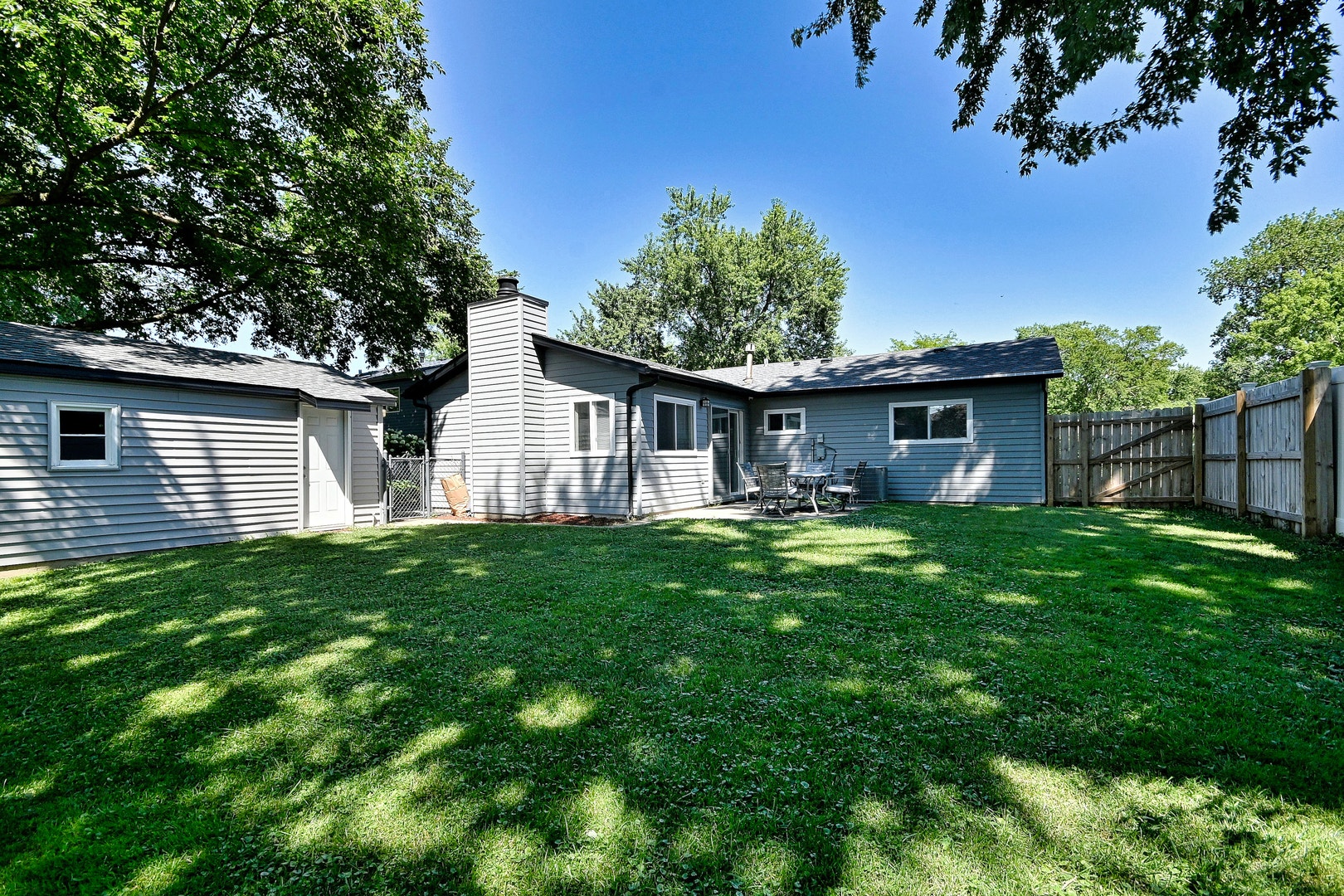 129 Springleaf Drive, Bolingbrook, IL 60440 129 Springleaf Drive, Bolingbrook, IL 60440