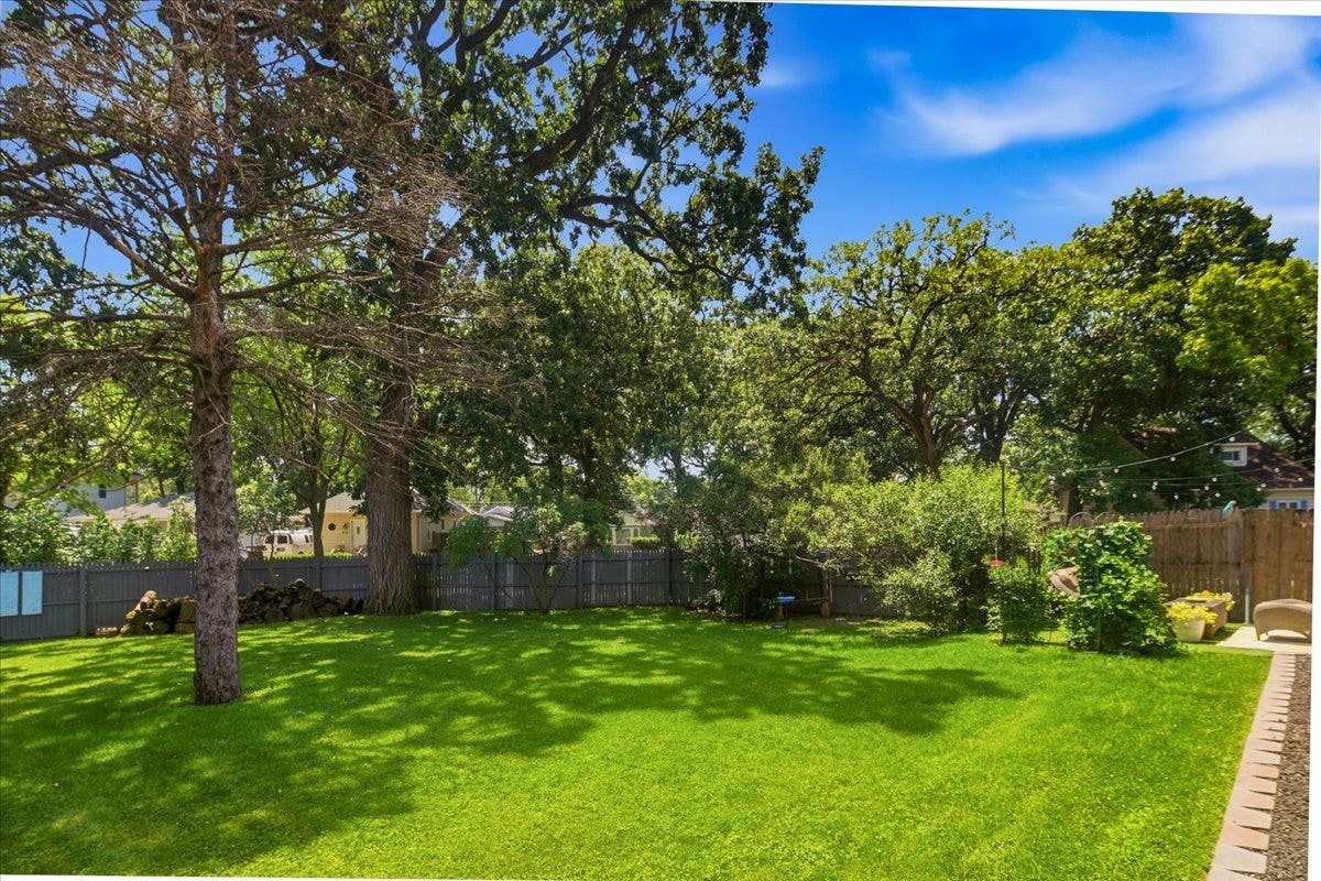 928 Grand Boulevard, Joliet, IL 60436