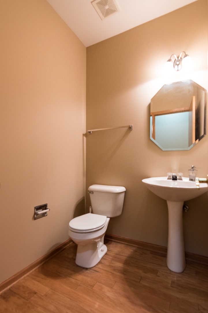 309 Abington Woods Drive, Aurora, IL 60502 309 Abington Woods Drive, Aurora, IL 60502