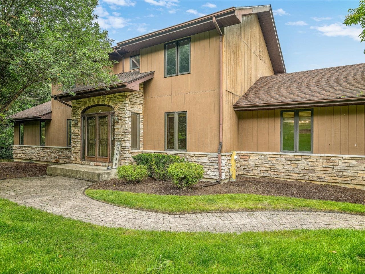 2615 Poplar View Bend, Elgin, IL 60120 2615 Poplar View Bend, Elgin, IL 60120