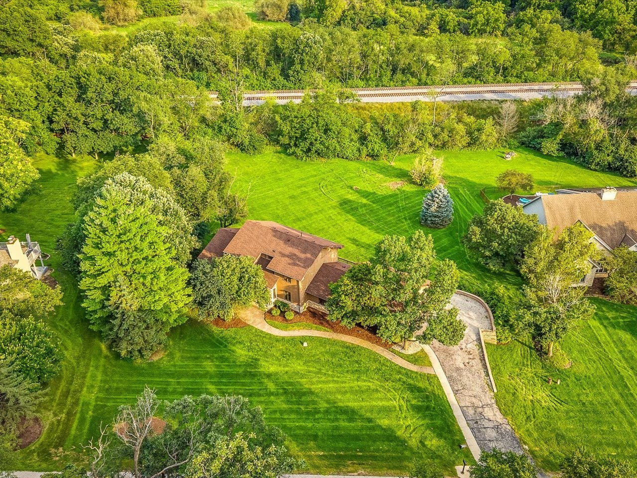 2615 Poplar View Bend, Elgin, IL 60120 2615 Poplar View Bend, Elgin, IL 60120