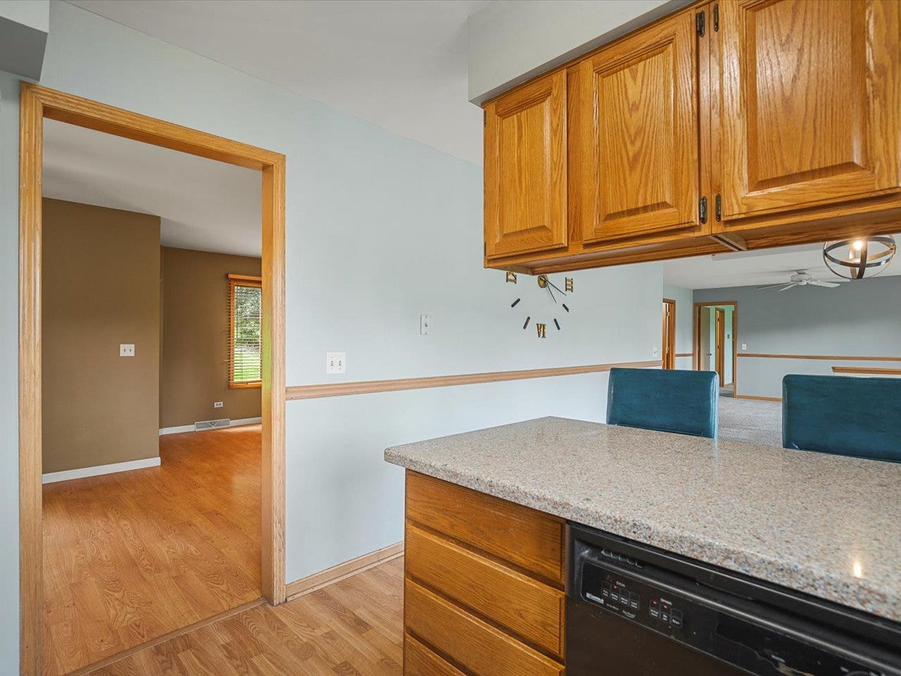 2615 Poplar View Bend, Elgin, IL 60120 2615 Poplar View Bend, Elgin, IL 60120