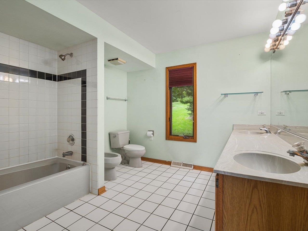 2615 Poplar View Bend, Elgin, IL 60120 2615 Poplar View Bend, Elgin, IL 60120