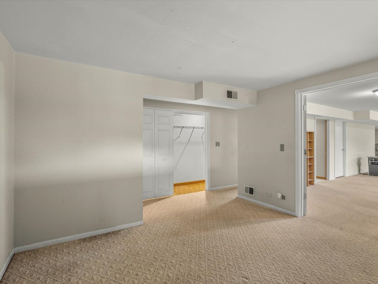 2615 Poplar View Bend, Elgin, IL 60120 2615 Poplar View Bend, Elgin, IL 60120