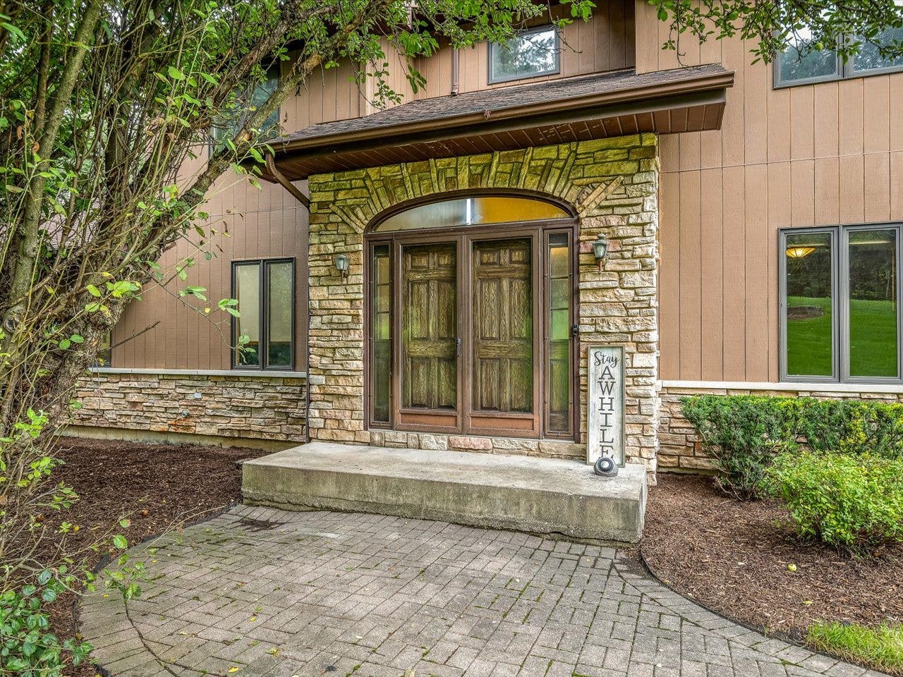 2615 Poplar View Bend, Elgin, IL 60120 2615 Poplar View Bend, Elgin, IL 60120