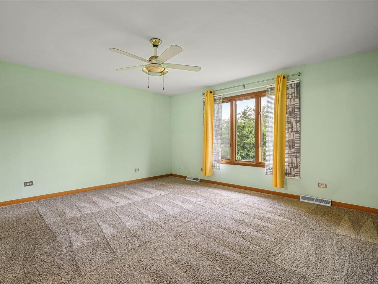 2615 Poplar View Bend, Elgin, IL 60120 2615 Poplar View Bend, Elgin, IL 60120