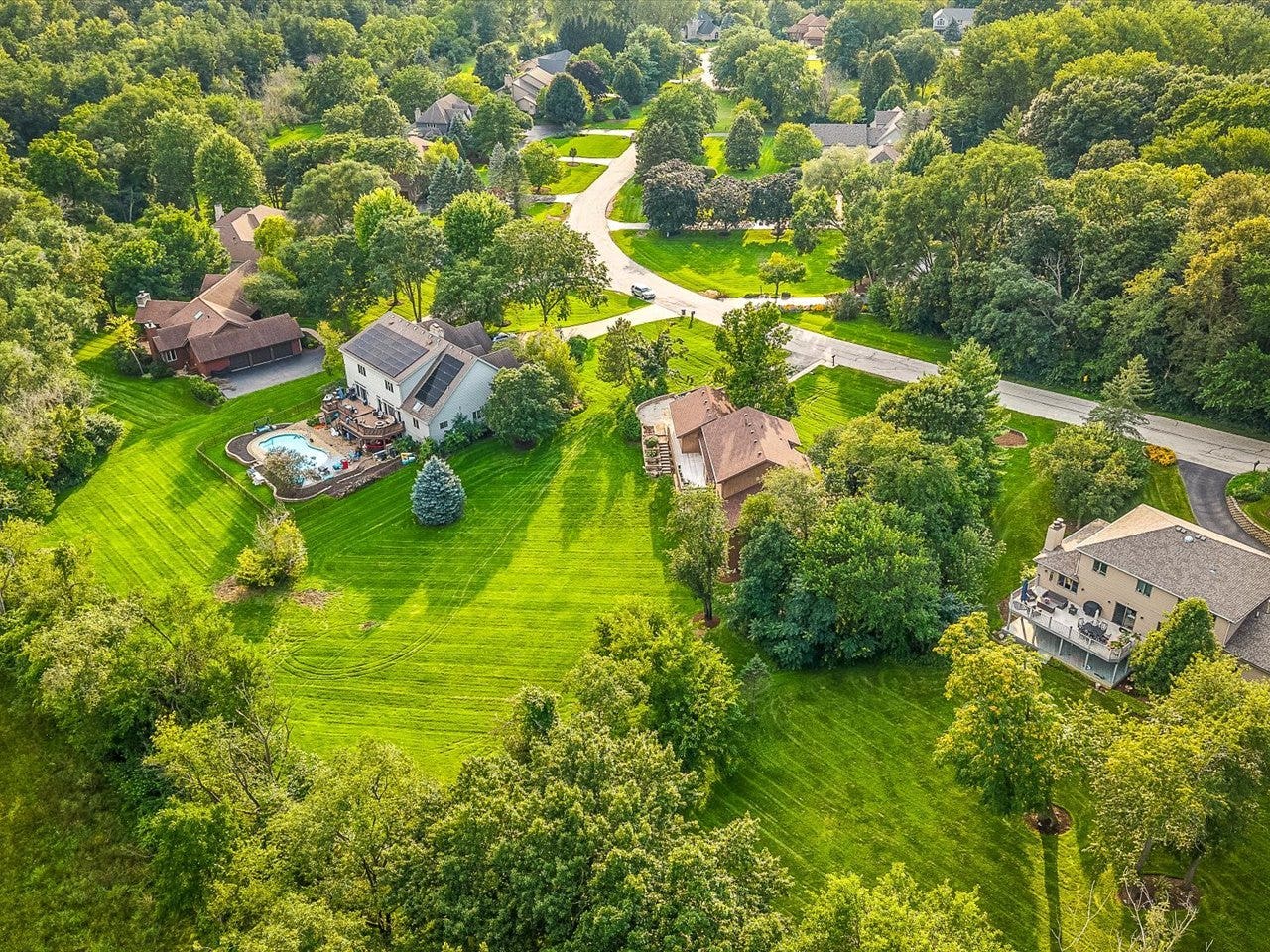 2615 Poplar View Bend, Elgin, IL 60120 2615 Poplar View Bend, Elgin, IL 60120