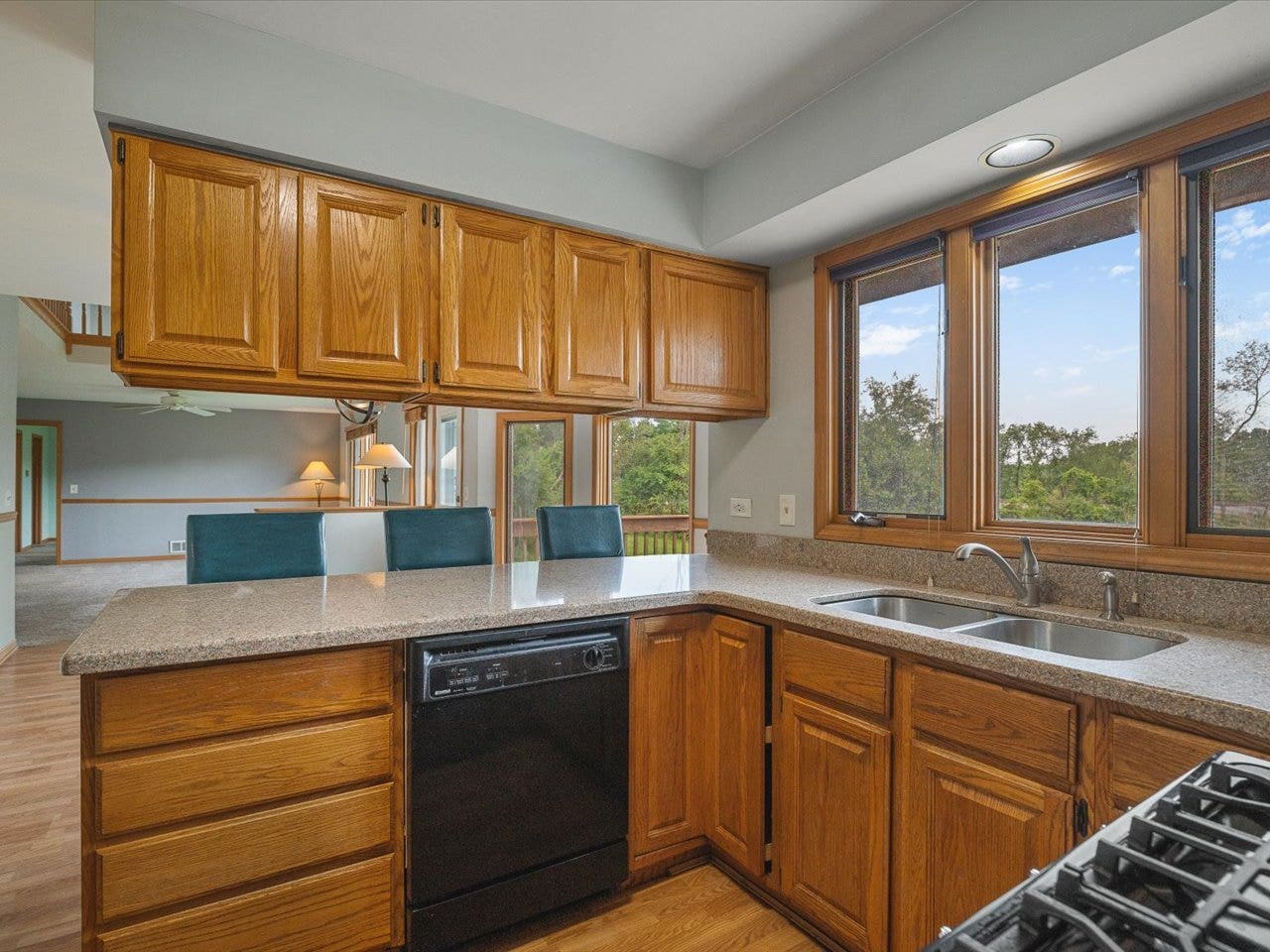 2615 Poplar View Bend, Elgin, IL 60120 2615 Poplar View Bend, Elgin, IL 60120