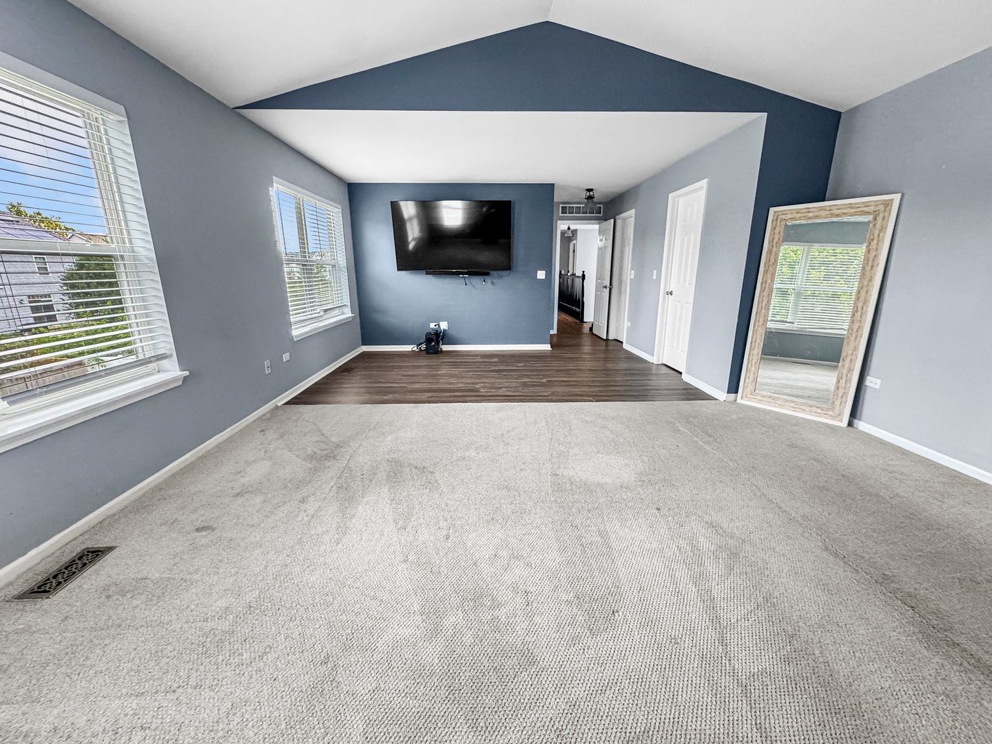 784 Bethel Avenue, Bolingbrook, IL 60490