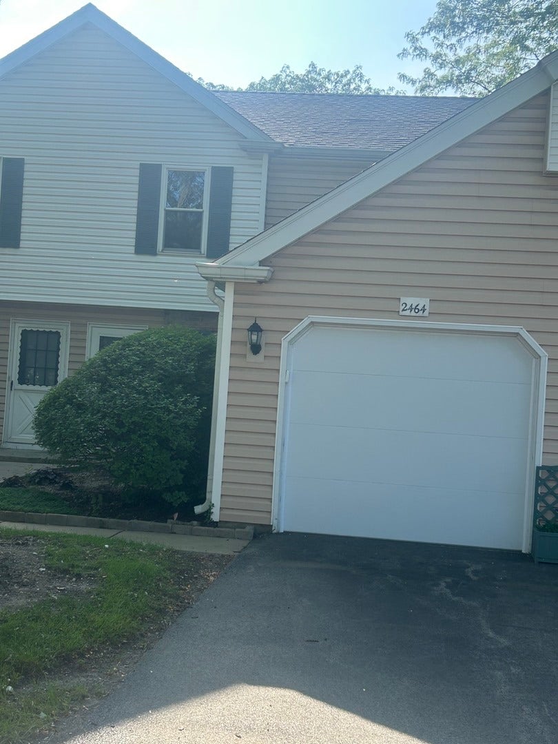 2464 Devonshire Court, Aurora, IL 60502 2464 Devonshire Court, Aurora, IL 60502