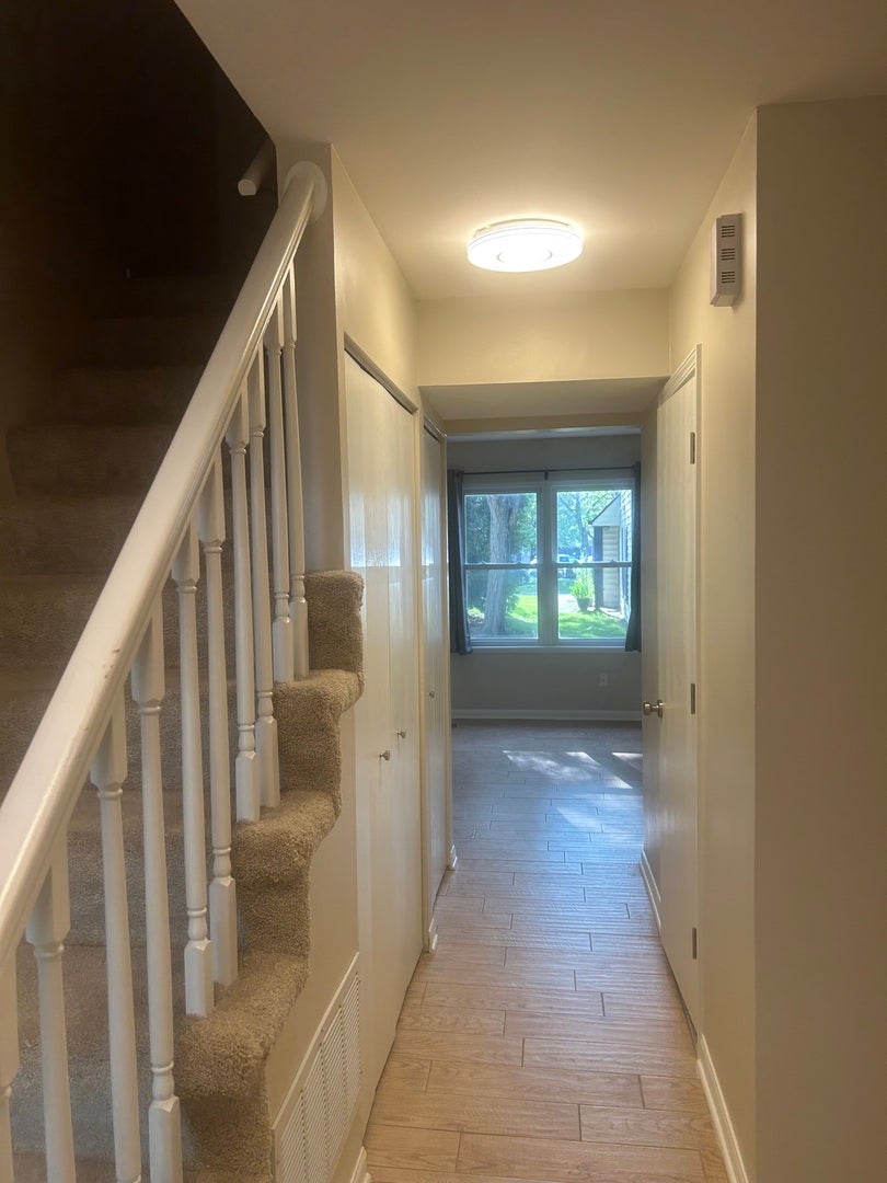 2464 Devonshire Court, Aurora, IL 60502 2464 Devonshire Court, Aurora, IL 60502