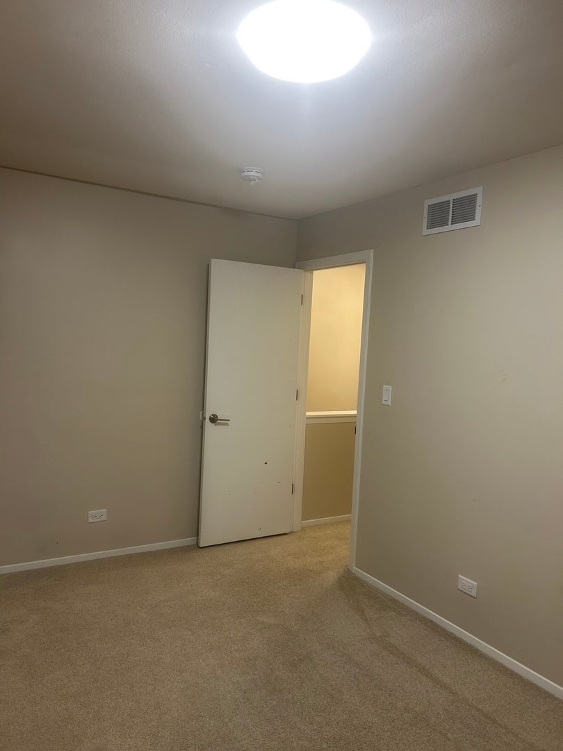 2464 Devonshire Court, Aurora, IL 60502 2464 Devonshire Court, Aurora, IL 60502