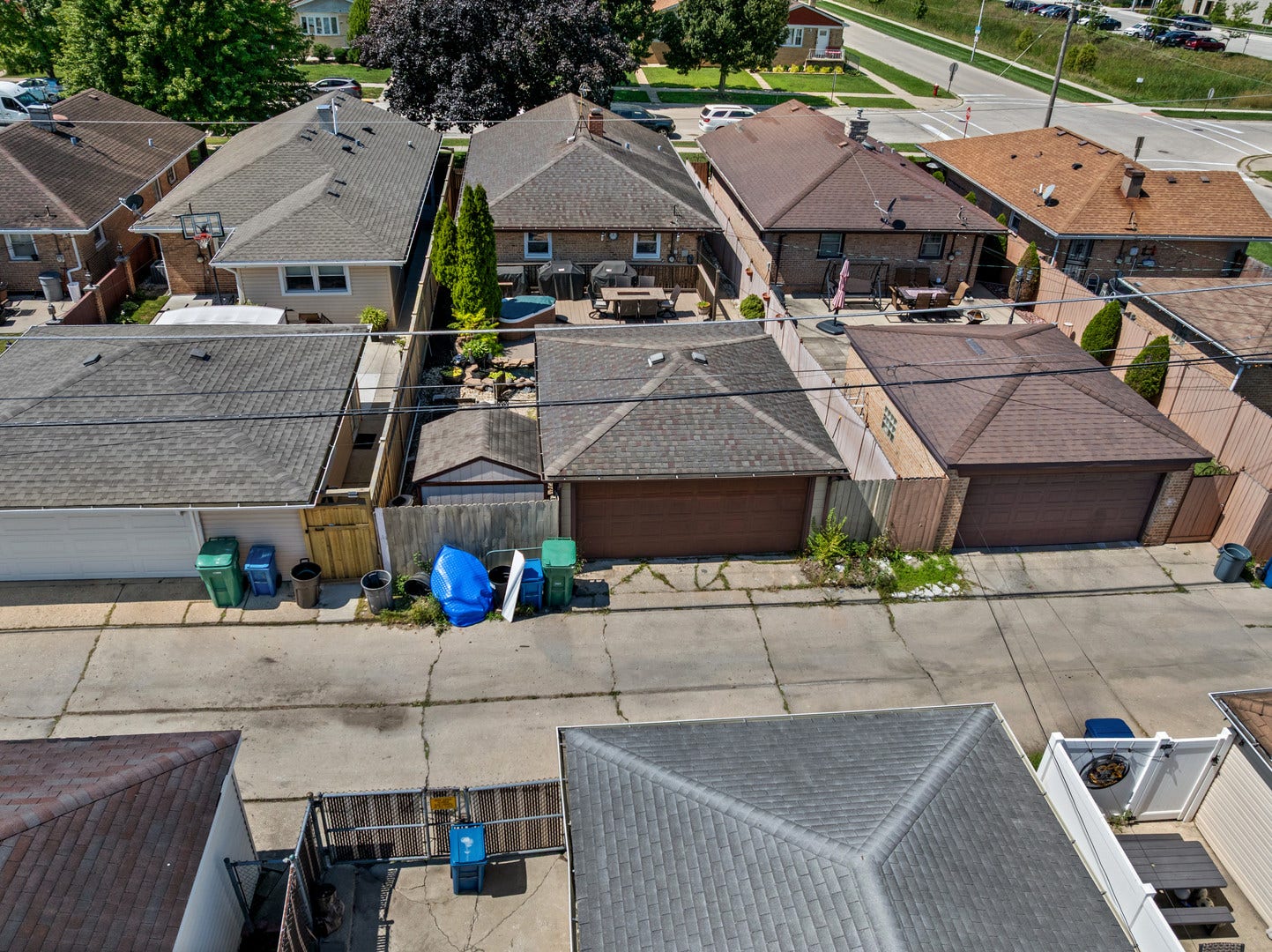 7709 Long Avenue, Burbank, IL 60459 7709 Long Avenue, Burbank, IL 60459