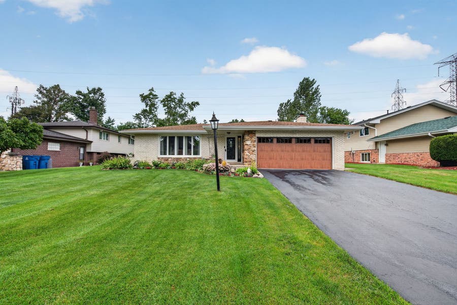Property photo for 12756 S Cedar Lane, Palos Heights, IL