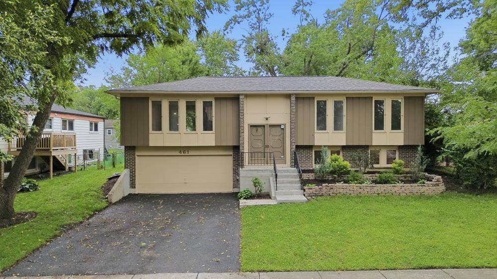461 GALAHAD Road, Bolingbrook, IL 60440