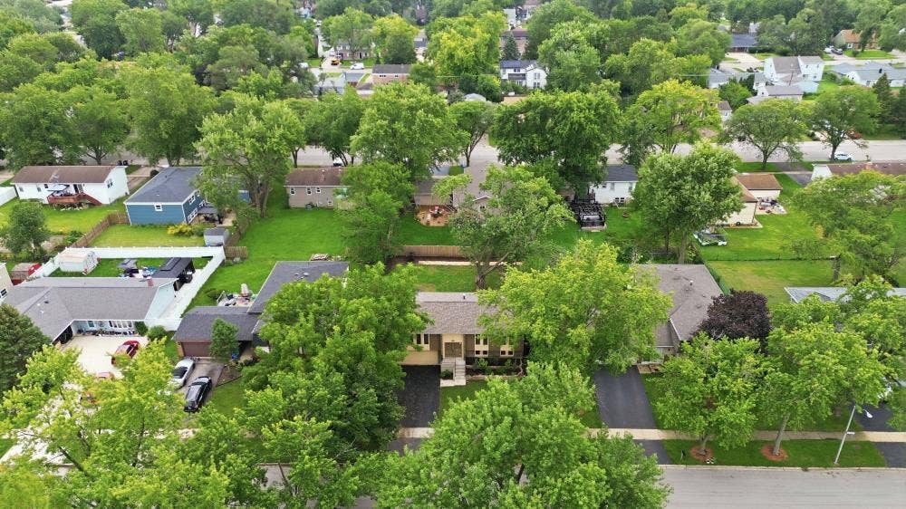 461 GALAHAD Road, Bolingbrook, IL 60440