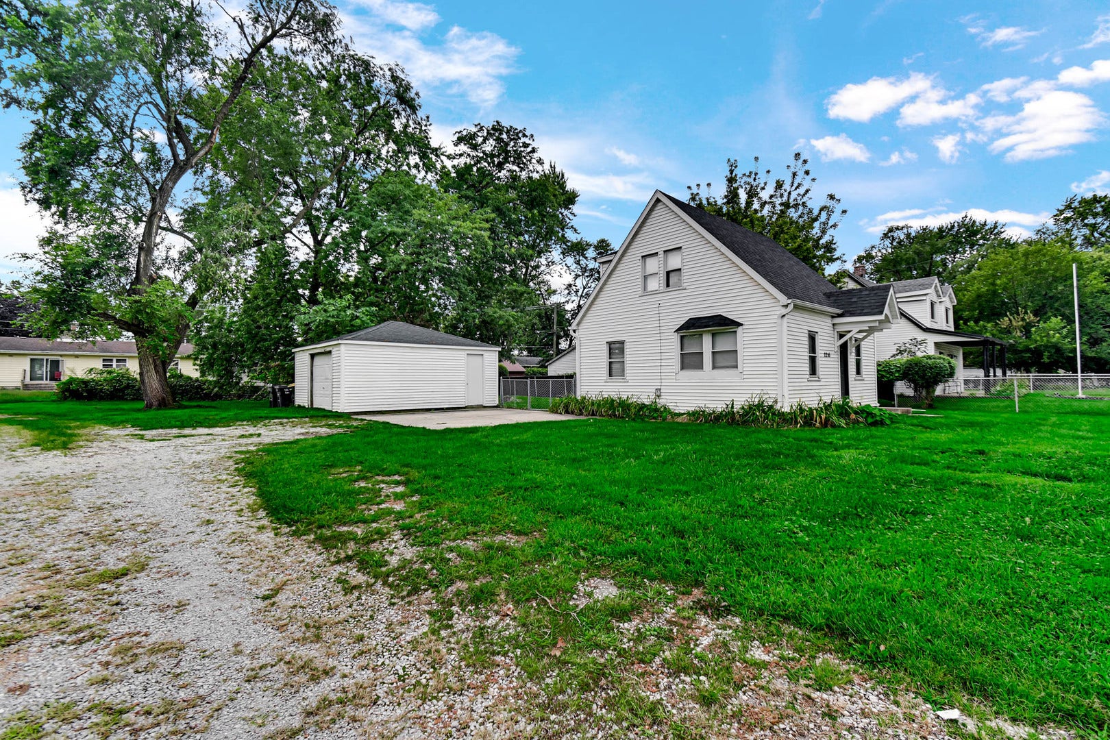 2255 176th Place, Lansing, IL 60438