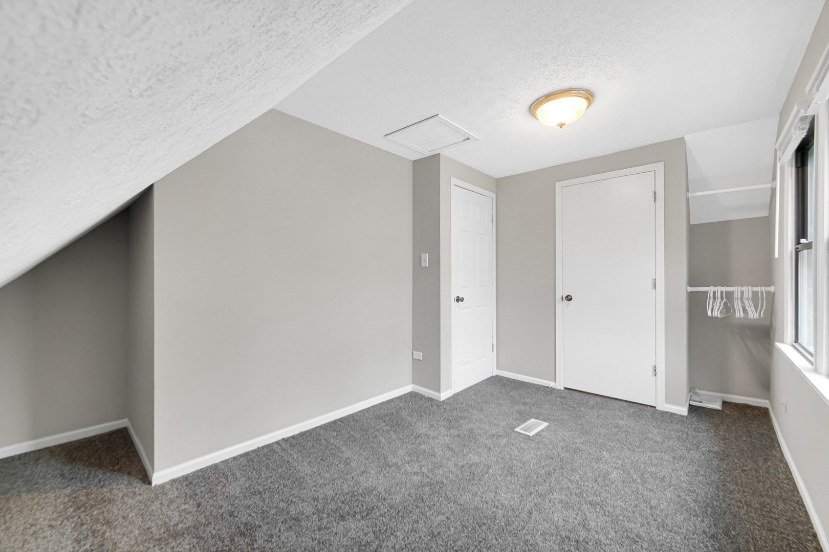 2255 176th Place, Lansing, IL 60438