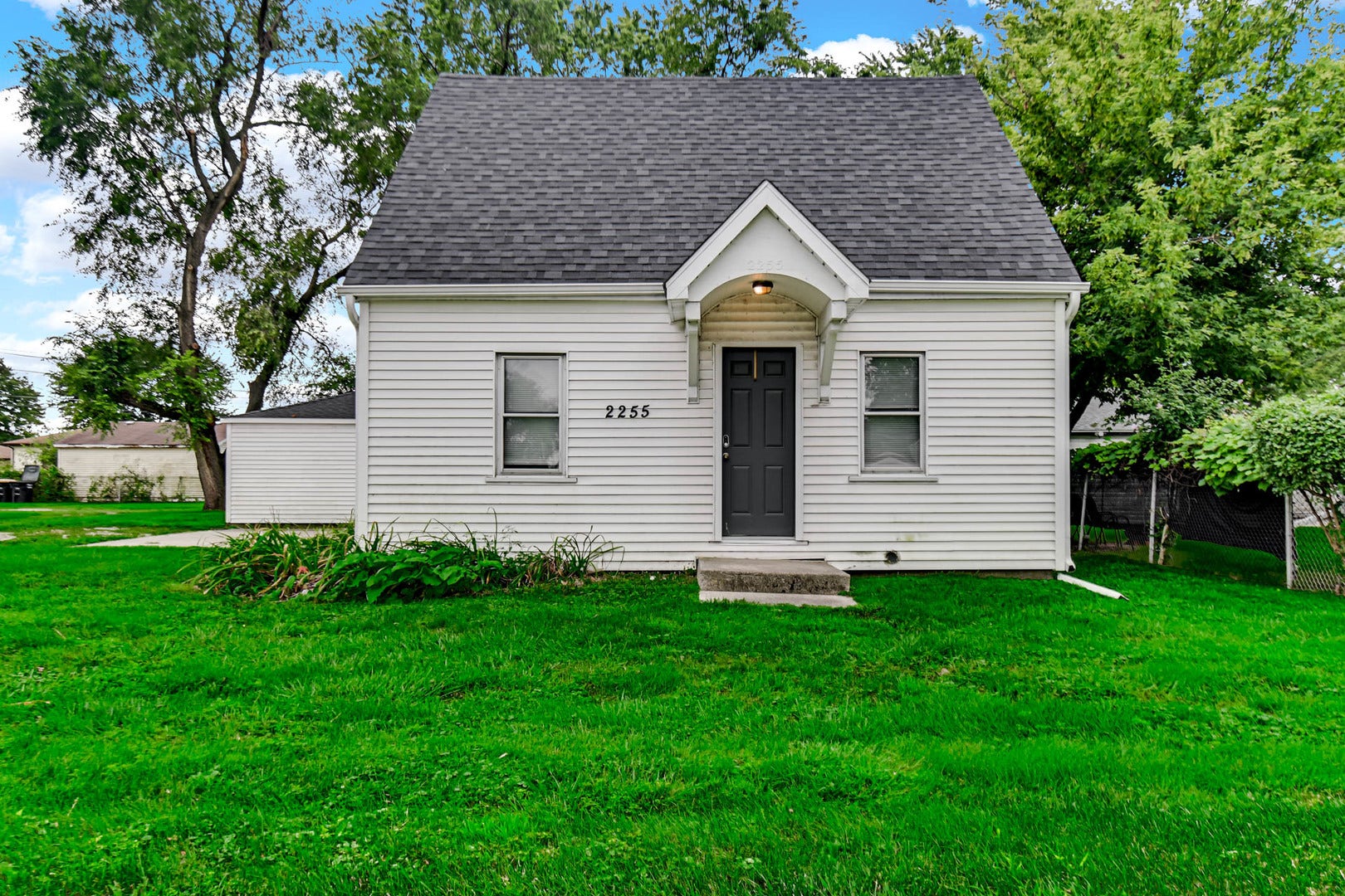 2255 176th Place, Lansing, IL 60438
