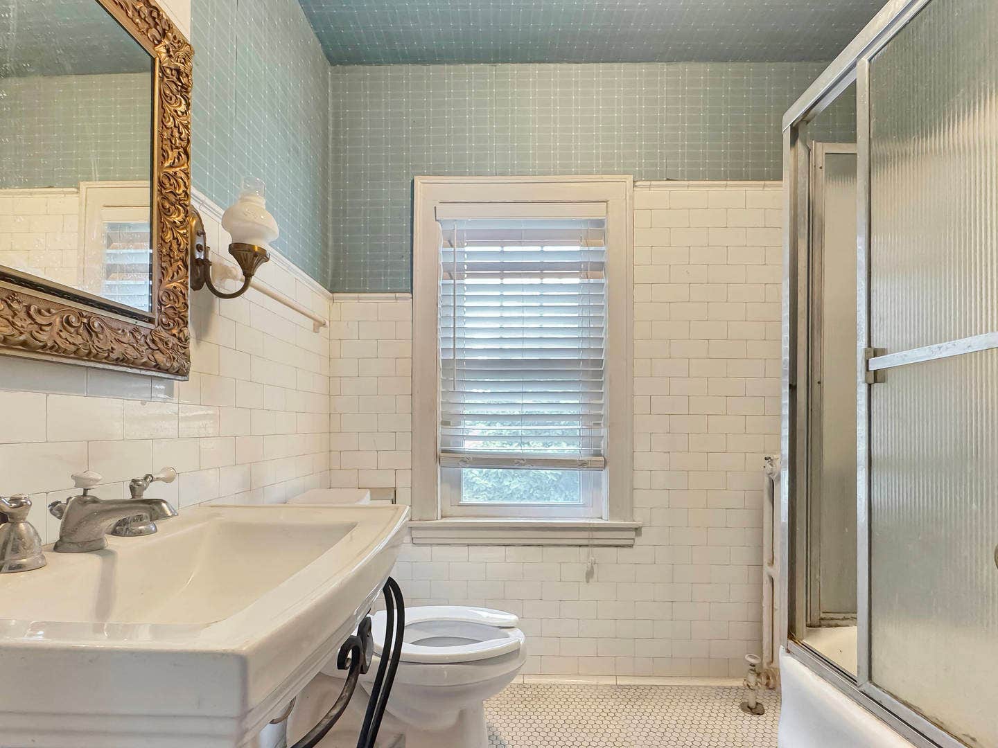 934 Fair Oaks Avenue, Oak Park, IL 60302 934 Fair Oaks Avenue, Oak Park, IL 60302