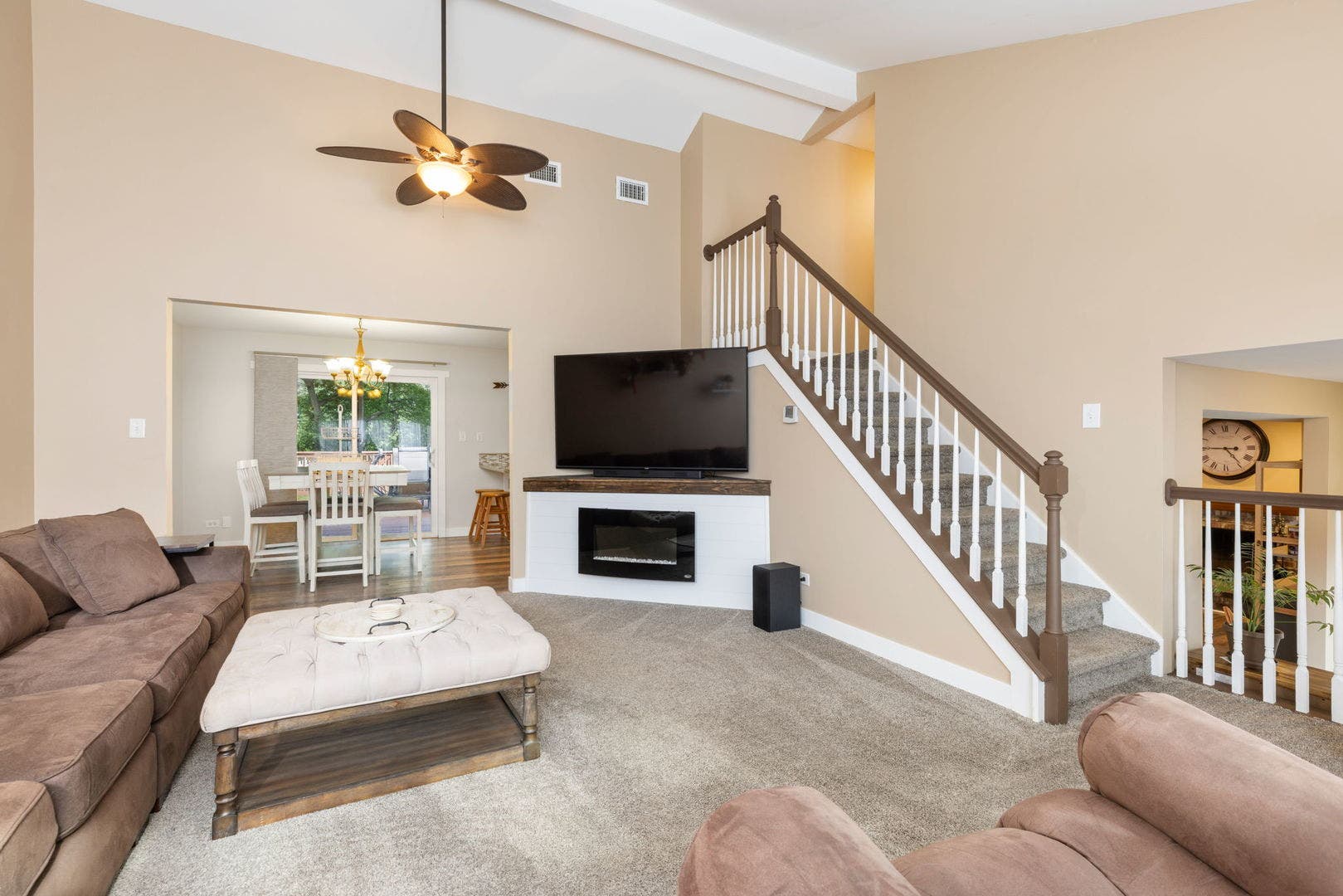 22353 S Knyghtwood Drive, Joliet, IL 60404 22353 S Knyghtwood Drive, Joliet, IL 60404