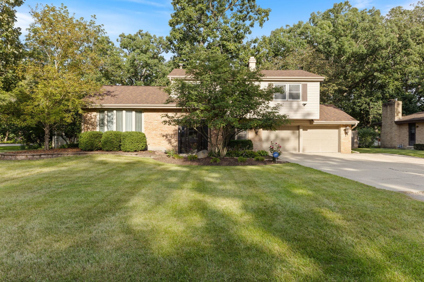 22353 S Knyghtwood Drive, Joliet, IL 60404 22353 S Knyghtwood Drive, Joliet, IL 60404