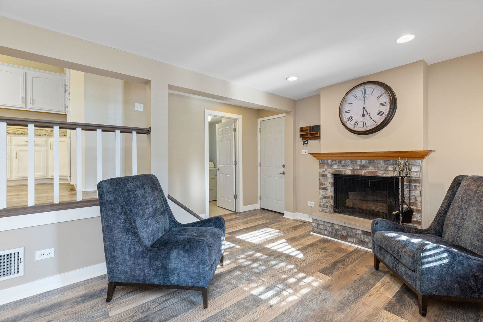 22353 S Knyghtwood Drive, Joliet, IL 60404 22353 S Knyghtwood Drive, Joliet, IL 60404