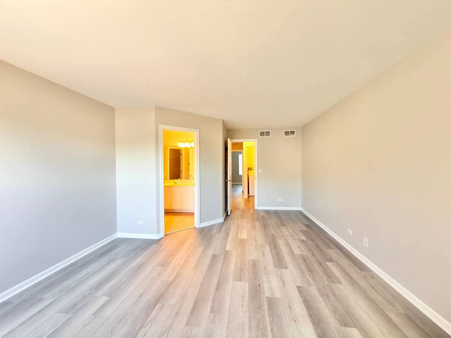 3989 BLACKSTONE Drive, #3989, Aurora, IL 60504 3989 BLACKSTONE Drive, #3989, Aurora, IL 60504
