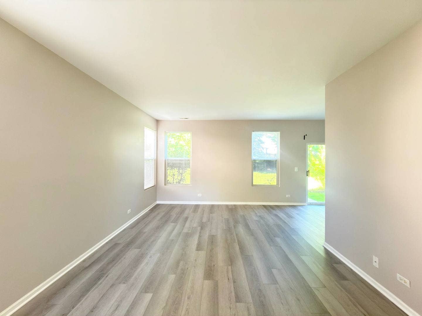 3989 BLACKSTONE Drive, #3989, Aurora, IL 60504 3989 BLACKSTONE Drive, #3989, Aurora, IL 60504