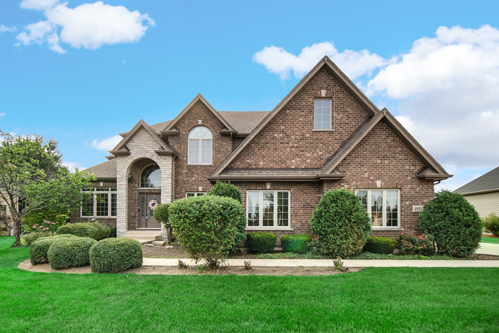 4551 Sassafras Lane, Naperville, IL 60564 4551 Sassafras Lane, Naperville, IL 60564