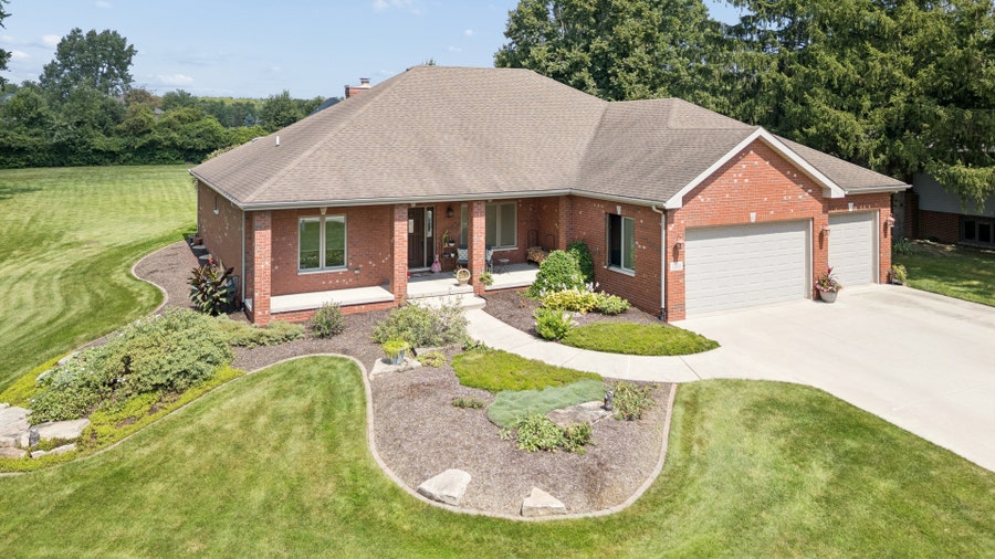 Property photo for 13110 W 184th Place, Mokena, IL
