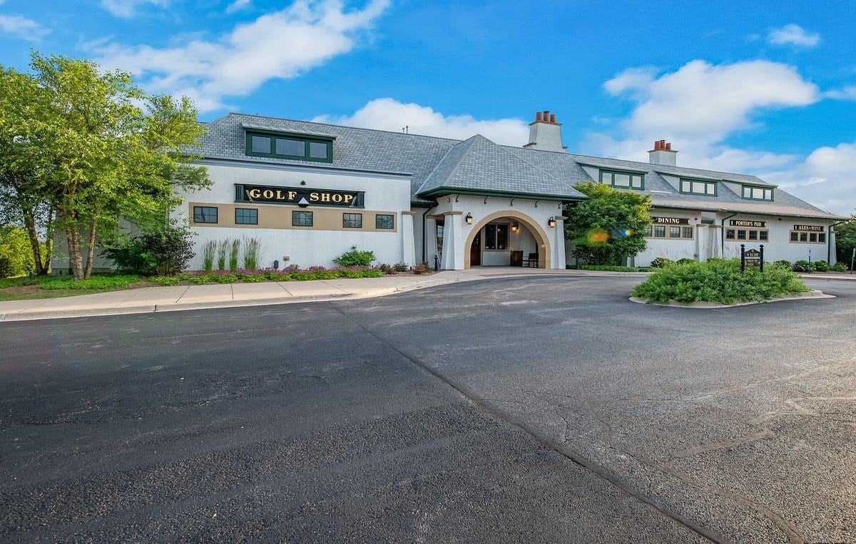1244 Falcon Ridge Drive, Elgin, IL 60124 1244 Falcon Ridge Drive, Elgin, IL 60124
