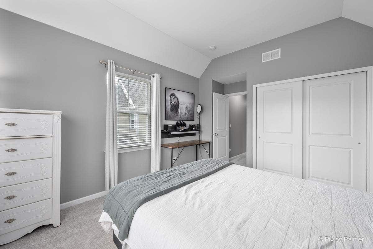 1244 Falcon Ridge Drive, Elgin, IL 60124 1244 Falcon Ridge Drive, Elgin, IL 60124