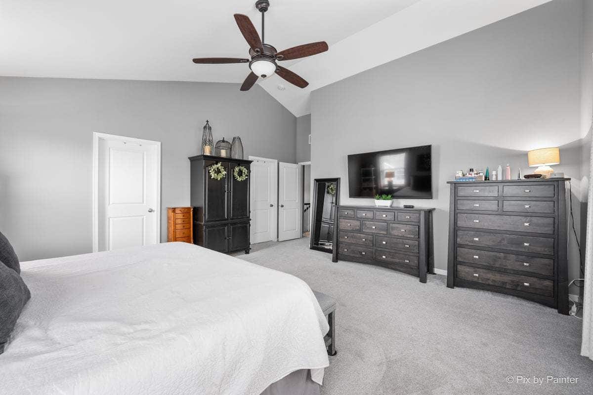 1244 Falcon Ridge Drive, Elgin, IL 60124 1244 Falcon Ridge Drive, Elgin, IL 60124