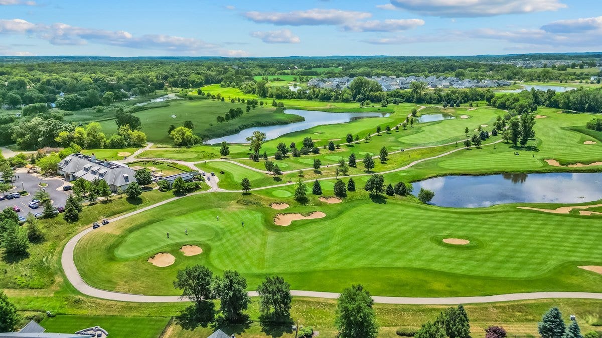 1244 Falcon Ridge Drive, Elgin, IL 60124 1244 Falcon Ridge Drive, Elgin, IL 60124