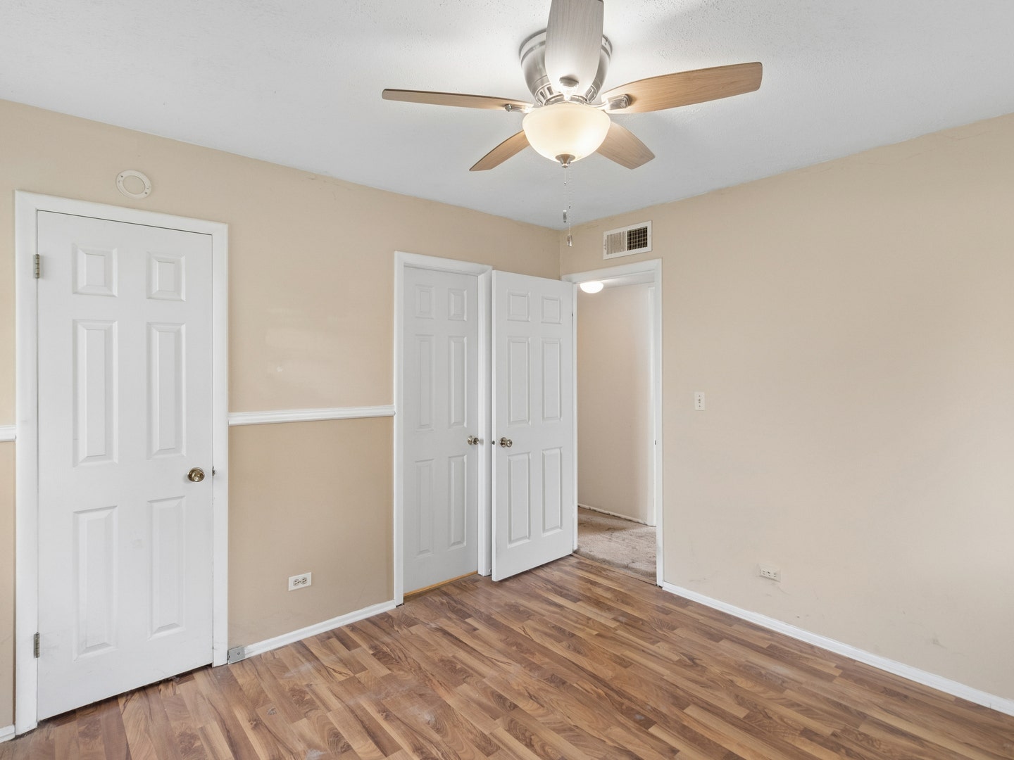 154 Stonehurst Drive, Elgin, IL 60120 154 Stonehurst Drive, Elgin, IL 60120
