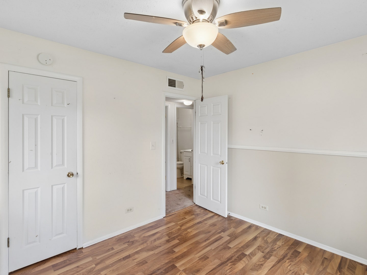 154 Stonehurst Drive, Elgin, IL 60120 154 Stonehurst Drive, Elgin, IL 60120