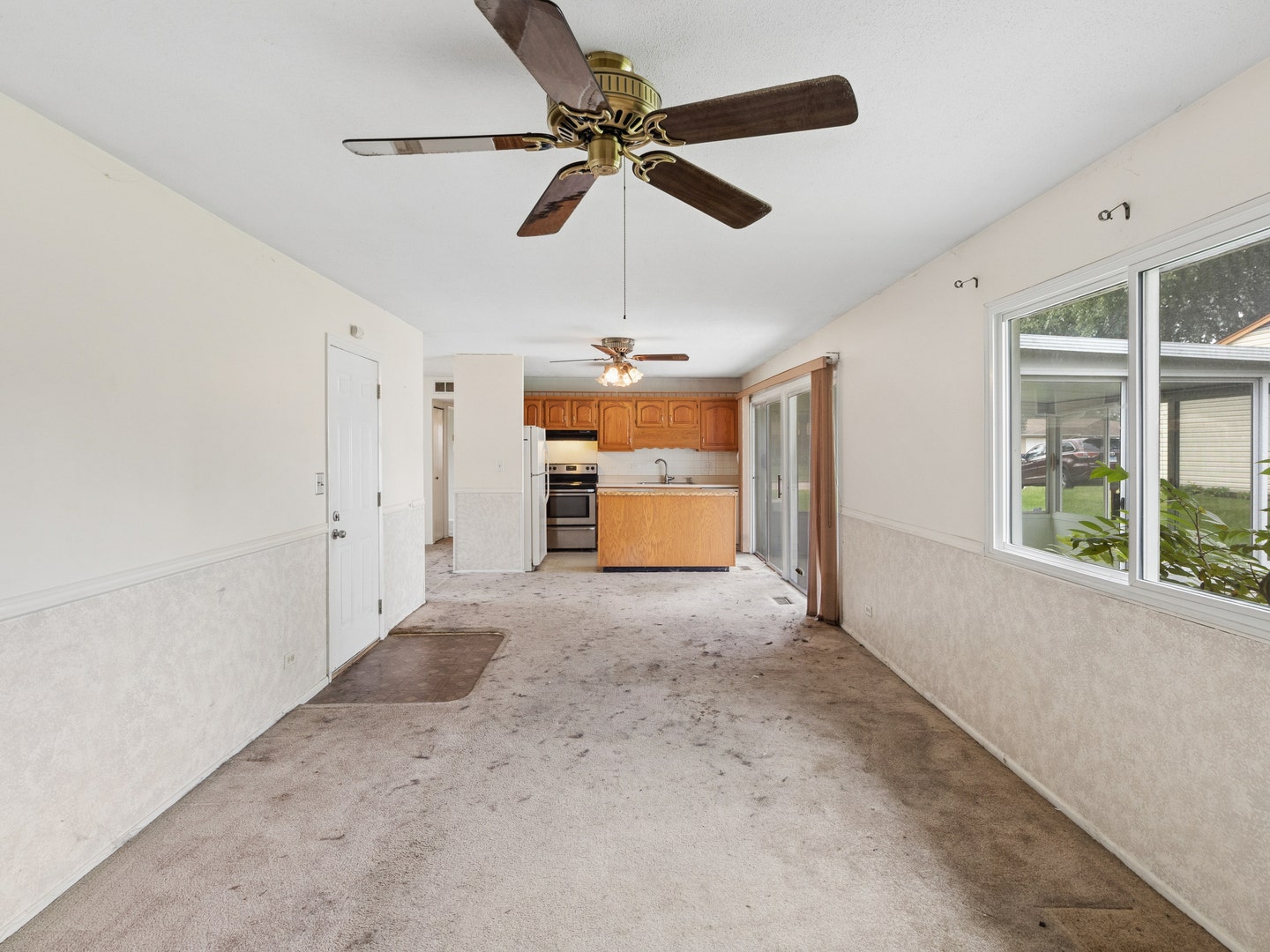 154 Stonehurst Drive, Elgin, IL 60120 154 Stonehurst Drive, Elgin, IL 60120
