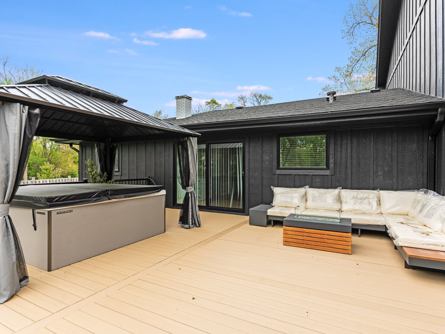 8122 Fairmount Avenue, Downers Grove, IL 60516 8122 Fairmount Avenue, Downers Grove, IL 60516