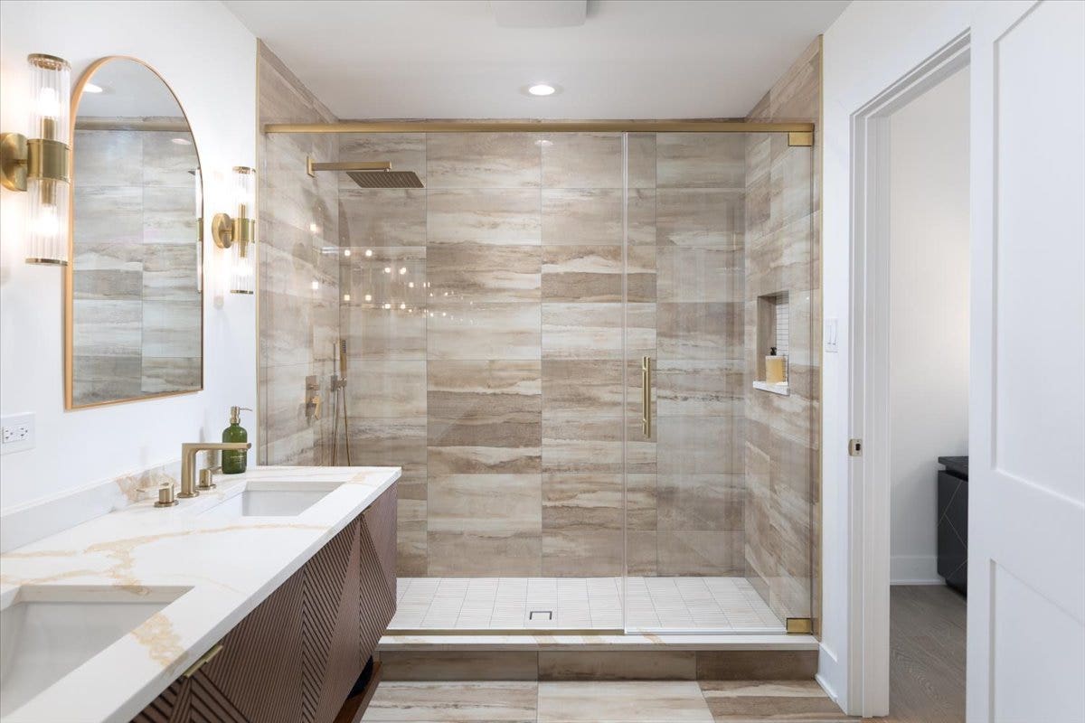 8122 Fairmount Avenue, Downers Grove, IL 60516 8122 Fairmount Avenue, Downers Grove, IL 60516