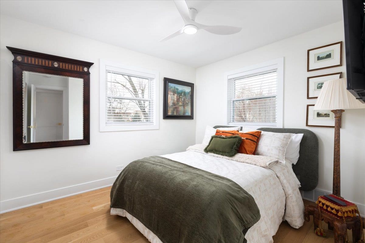 8122 Fairmount Avenue, Downers Grove, IL 60516 8122 Fairmount Avenue, Downers Grove, IL 60516