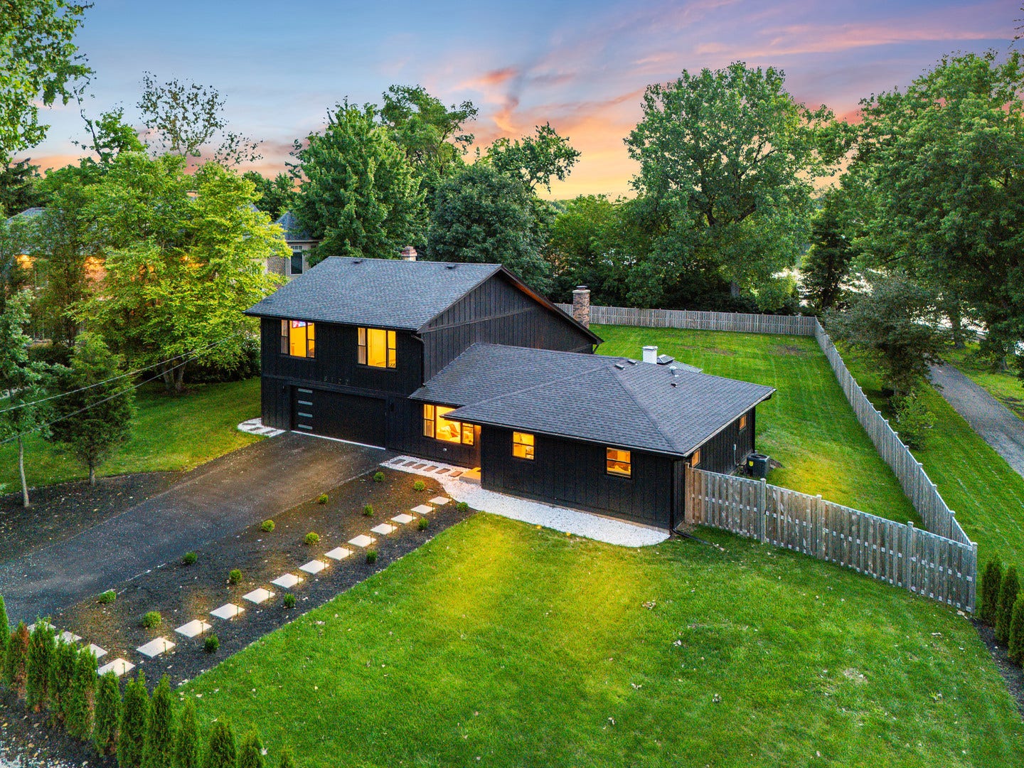 8122 Fairmount Avenue, Downers Grove, IL 60516 8122 Fairmount Avenue, Downers Grove, IL 60516