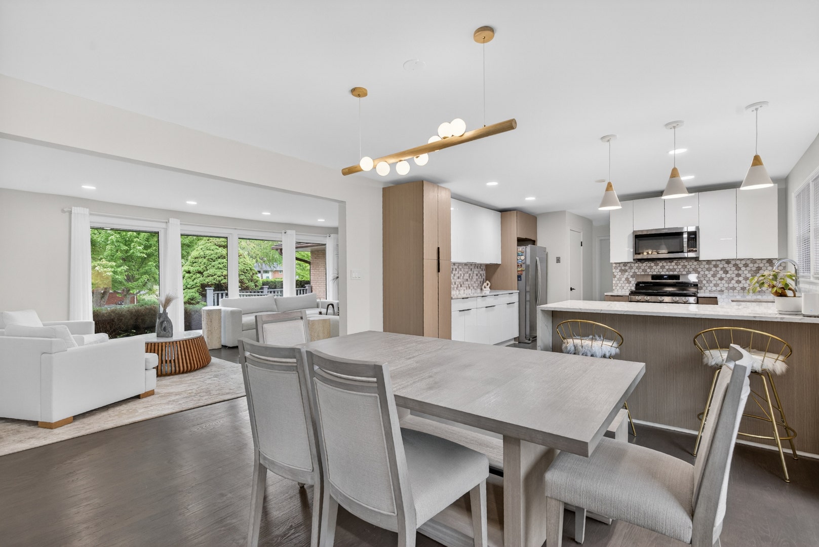 516 ELDON Place, Downers Grove, IL 60516 516 ELDON Place, Downers Grove, IL 60516