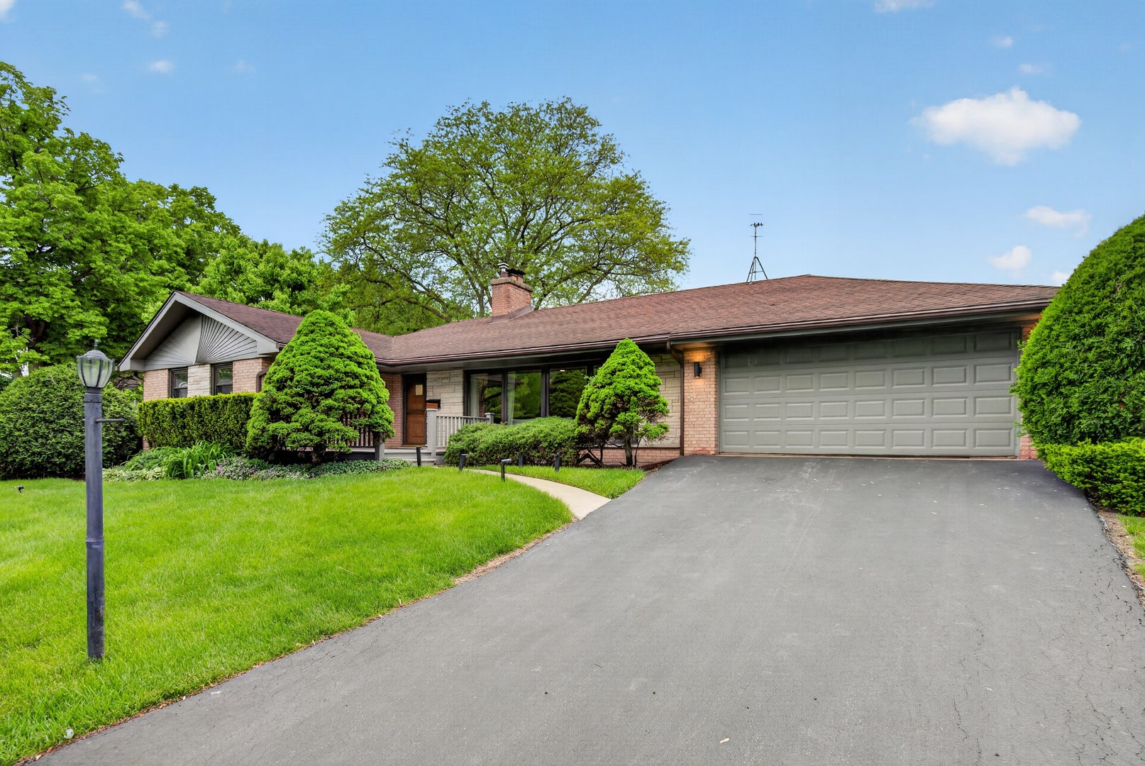 516 ELDON Place, Downers Grove, IL 60516 516 ELDON Place, Downers Grove, IL 60516