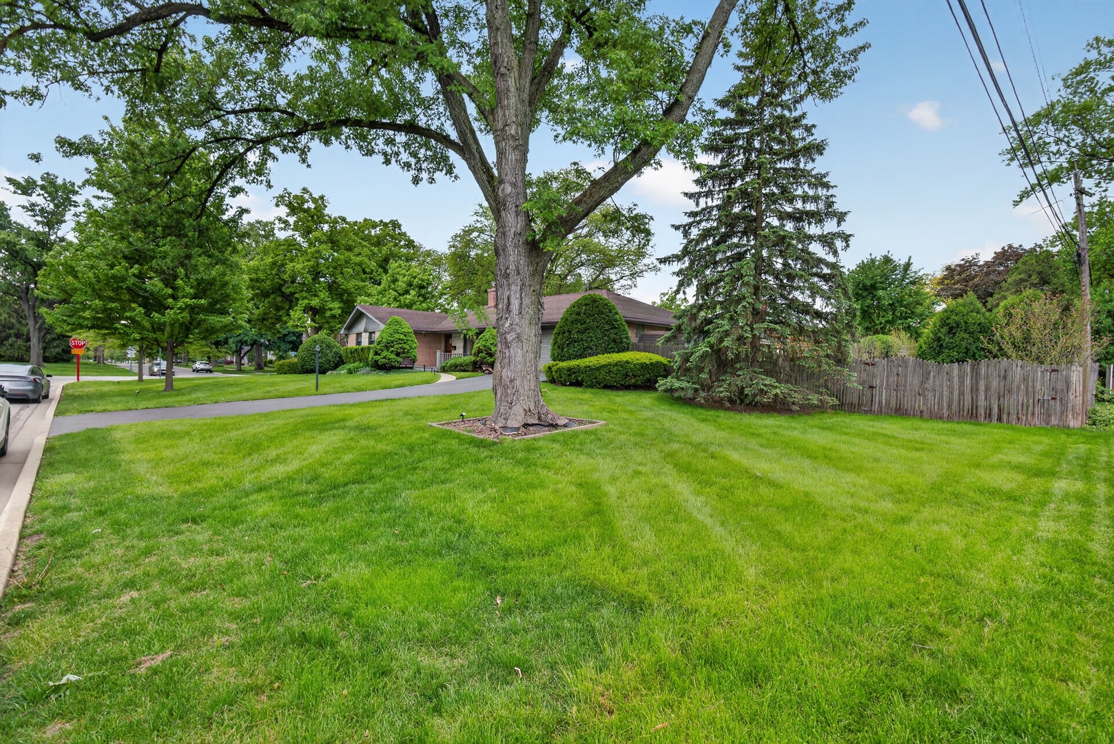 516 ELDON Place, Downers Grove, IL 60516 516 ELDON Place, Downers Grove, IL 60516