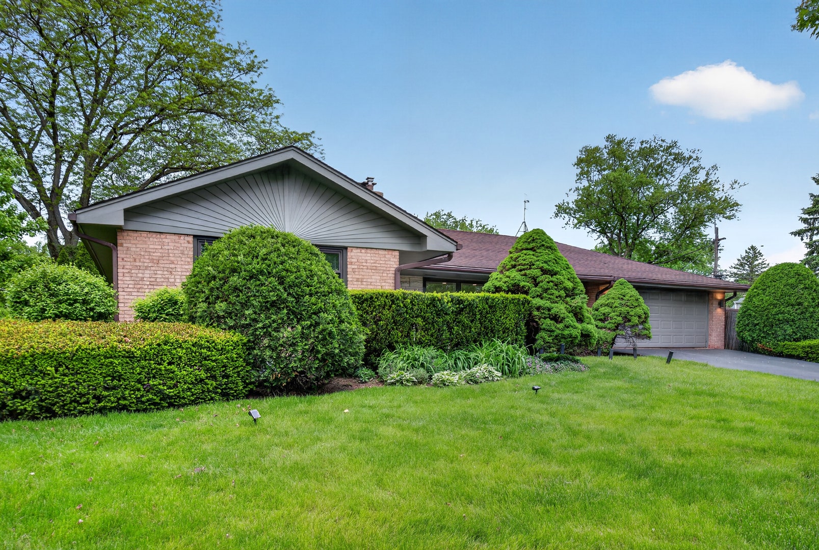 516 ELDON Place, Downers Grove, IL 60516 516 ELDON Place, Downers Grove, IL 60516