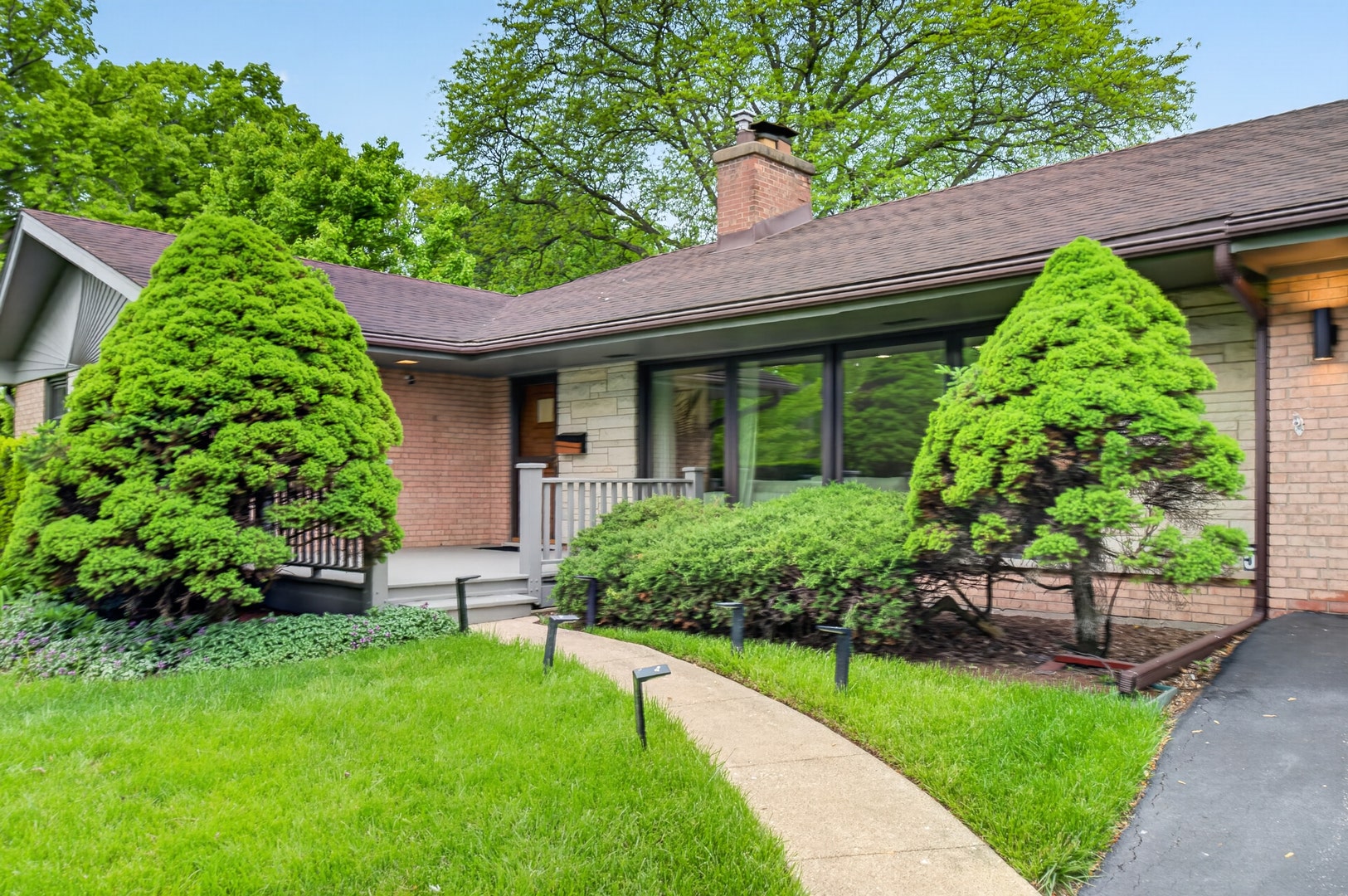 516 ELDON Place, Downers Grove, IL 60516 516 ELDON Place, Downers Grove, IL 60516