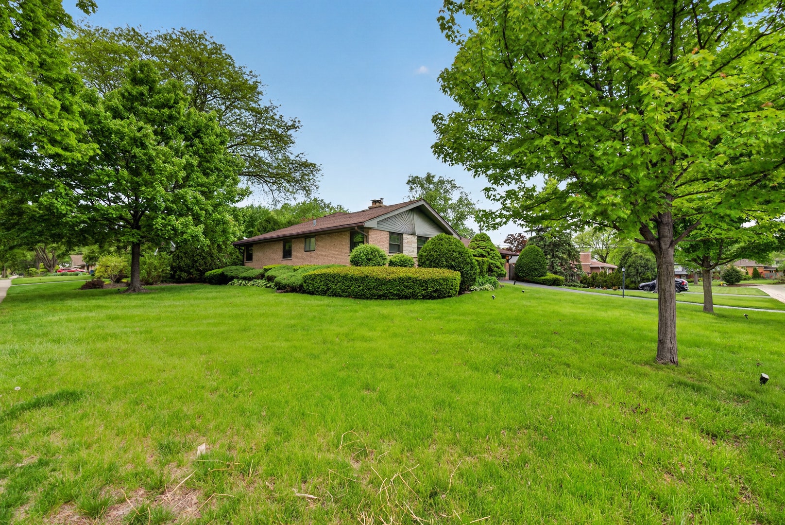 516 ELDON Place, Downers Grove, IL 60516 516 ELDON Place, Downers Grove, IL 60516