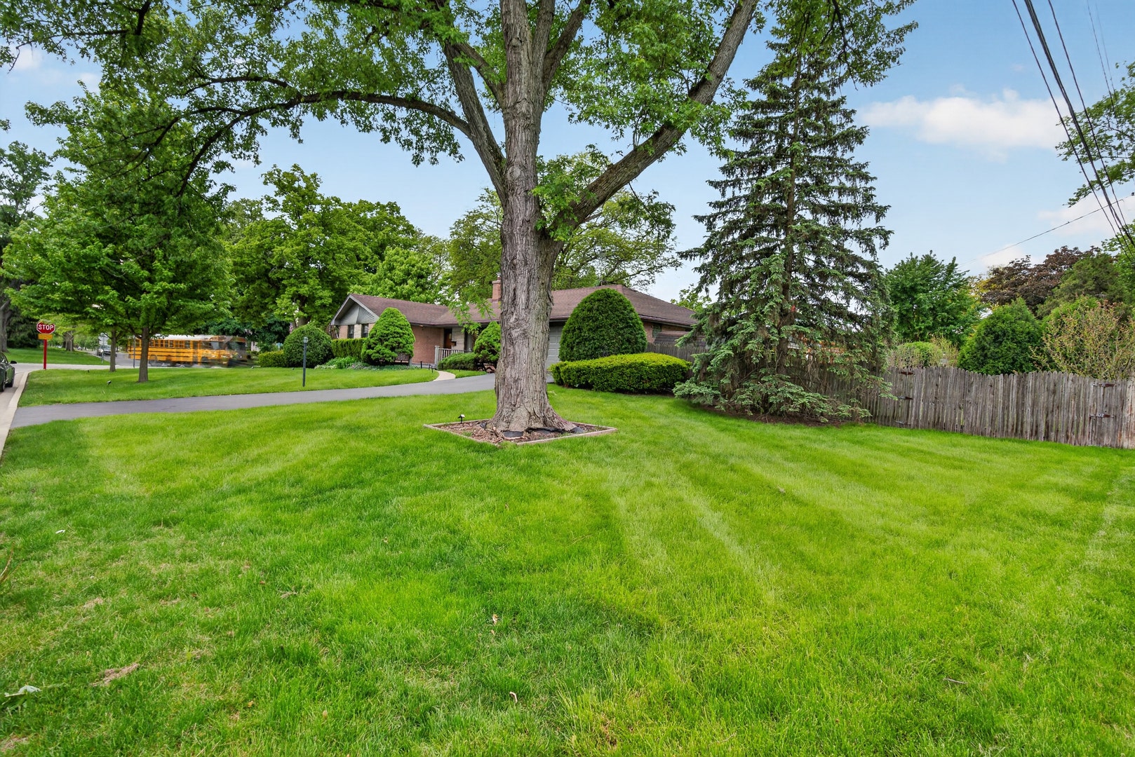 516 ELDON Place, Downers Grove, IL 60516 516 ELDON Place, Downers Grove, IL 60516